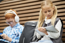 Школа не должна навязывать ценностные ориентиры, – министр