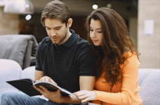 МОН просит вузы обеспечивать соблюдение языкового законодательства