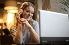 Польша предоставляет стипендии для украинских студентов и преподавателей