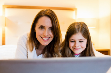 Онлайн-школа «НОВа» приглашает учить украинский язык и литературу