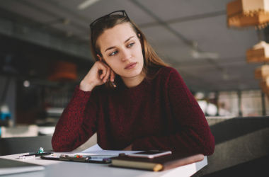 Колледжи смогут сами определять основания для поступления на контракт