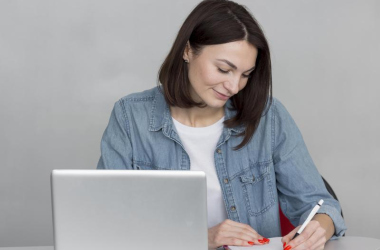 Абитуриенты в вузы уже подали почти 670 тысяч заявлений на поступление