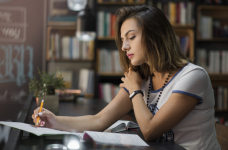 Можно ли поступить в вуз на контракт раньше, чем 9 августа