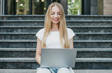 Абитуриенты в вузы подали уже более полумиллиона заявлений на поступление