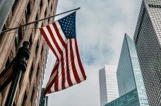 Зарплаты учителей профинансируют по гранту от США