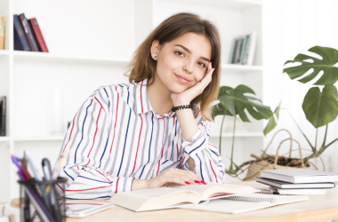 Завершается зачисление в колледжи на контракт