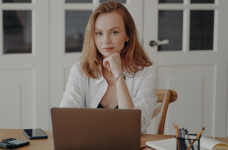 Учителя истории получили результаты сертификационного теста в э-кабинетах