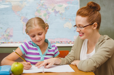 В школах Польши появились межкультурные ассистенты для учеников
