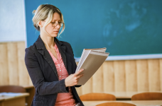 Учительская тысяча не является частью повышения должностных окладов, – МОН