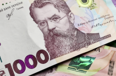 Учительская тысяча будет выплачиваться до конца войны