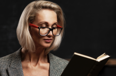 Могут ли столичные чиновники разгрузить украинского учителя?