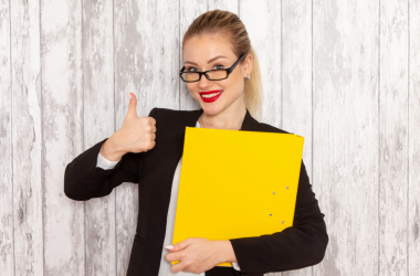 Учителей приглашают принять участие в премии «Ранкові зорі–2025»