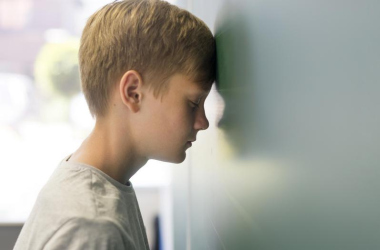 Разгрузка школьной программы до сих пор не состоялась, – омбудсмен