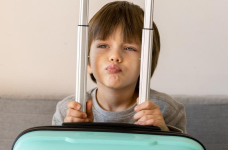 Правительство предлагает ввести штрафы за сопротивление эвакуации детей