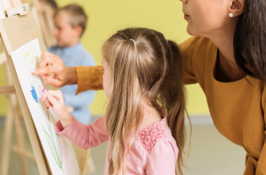 У большинства работников детсадов выросло количество часов на ставку