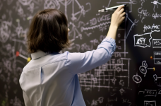 Эксперты, привлекаемые МОН, хотят знать мнение педагогов, – ведомство