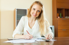 Учителя, проходящие сертификацию, получили письма-вызовы