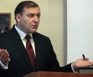 Добкин признался, что в Партию регионов "принудительно загоняли учителей"