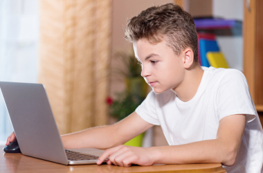 Учеников 5–11 классов приглашают на бесплатные онлайн-занятия