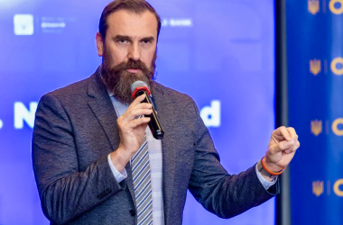 Министра образования и науки вызвали в парламент