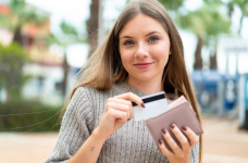 Правительство упростило назначение социальных стипендий студентам