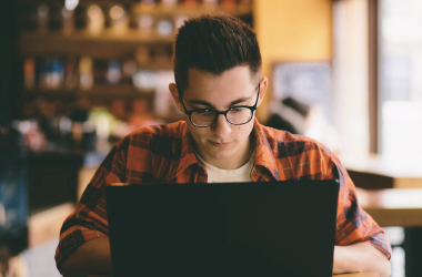 В УЦОКО советуют регистрироваться на НМТ через приложение Дія