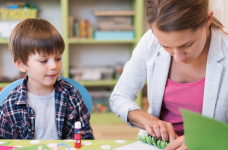 Дефицит воспитателей в детсадах составляет 5,5 тысяч человек