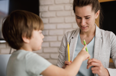 Петиция воспитателей детсадов о зарплате набрала 25 тысяч подписей