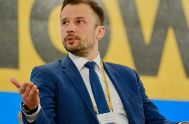 ЕС сочтет дискриминацией запрет русского языка в образовательной среде, – Бабак