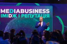 Михаил Поплавский презентовал образовательный медиахаб