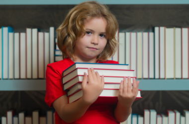 Почти каждый пятый четвертоклассник испытывает трудности с чтением, – УЦОЯО