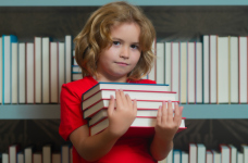 Почти каждый пятый четвертоклассник испытывает трудности с чтением, – УЦОЯО