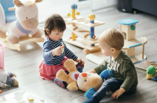 Игрушки и гендерные стереотипы: как избежать навязывания стереотипов через игрушки