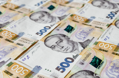 Повышение зарплат учителям проблематично, – ответ правительства