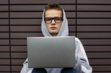 В Украине провели онлайн-урок для подростков об антивербовке