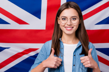 Правительство утвердило перечень педагогов, обязанных владеть английским