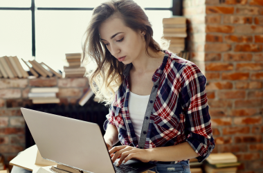 При повторном поступлении э-кабинет абитуриента нужно создать заново