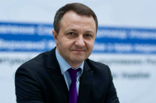 КМУ уволил Тараса Кременя с должности языкового омбудсмена