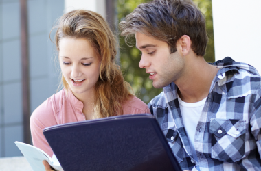 Продолжается информирование абитуриентов о ходе вступительной кампании