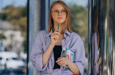 Завершается подача заявлений в колледжи после 11 класса без НМТ