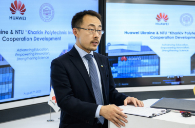Харьковский политехнический институт подписал меморандум о сотрудничестве с "Хуавей Украина"