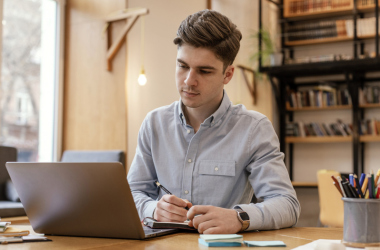 Поступающие в аспирантуру получили приглашения на дополнительную сессию