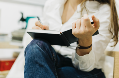 МОН: абсолютное большинство учителей положительно оценивают новые учебники