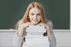 Новые учебники от издателей доедут до школ вовремя, – министр