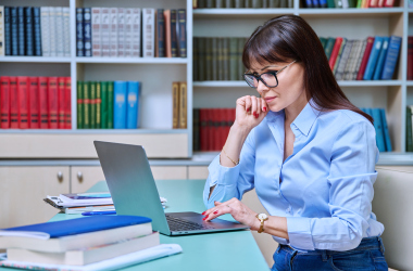 Помощник, а не враг: искусственный интеллект в подготовке к урокам