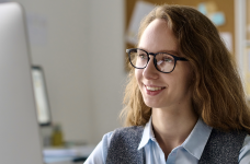 С сентября доплату школьным учителям увеличили еще на тысячу