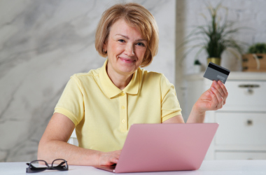 Право на ежегодную премию теперь будут иметь все педагоги