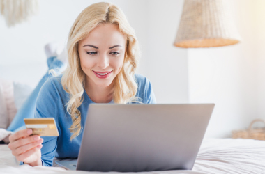 Вы получаете ежегодную премию в размере должностного оклада?