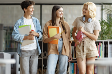 Самые высокие средние баллы участники НМТ получили по иностранным языкам и биологии