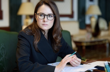 Правительство до конца недели подготовит доклад по повышению зарплат учителей